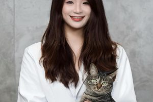 白袍聯盟再添新星 美女獸醫潘又瑄攜手高敏敏推廣毛孩照護