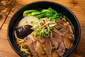 樹林特色餐廳 從中式鍋巴飯到牛肉麵 呈現新穎台式美食文化