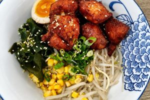 三重集美街美食 溫體豬腳飯搭自製滷汁 百元享受人氣小吃