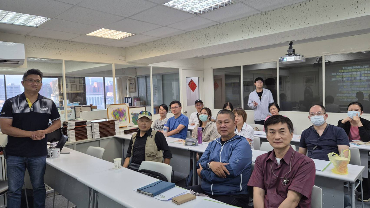 圓緣慈善推廣協會開辦 AI數位應用志工培力課程