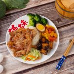 新竹竹東便當推薦 椒麻雞腿、排骨飯到烤魚 百元上下好選擇