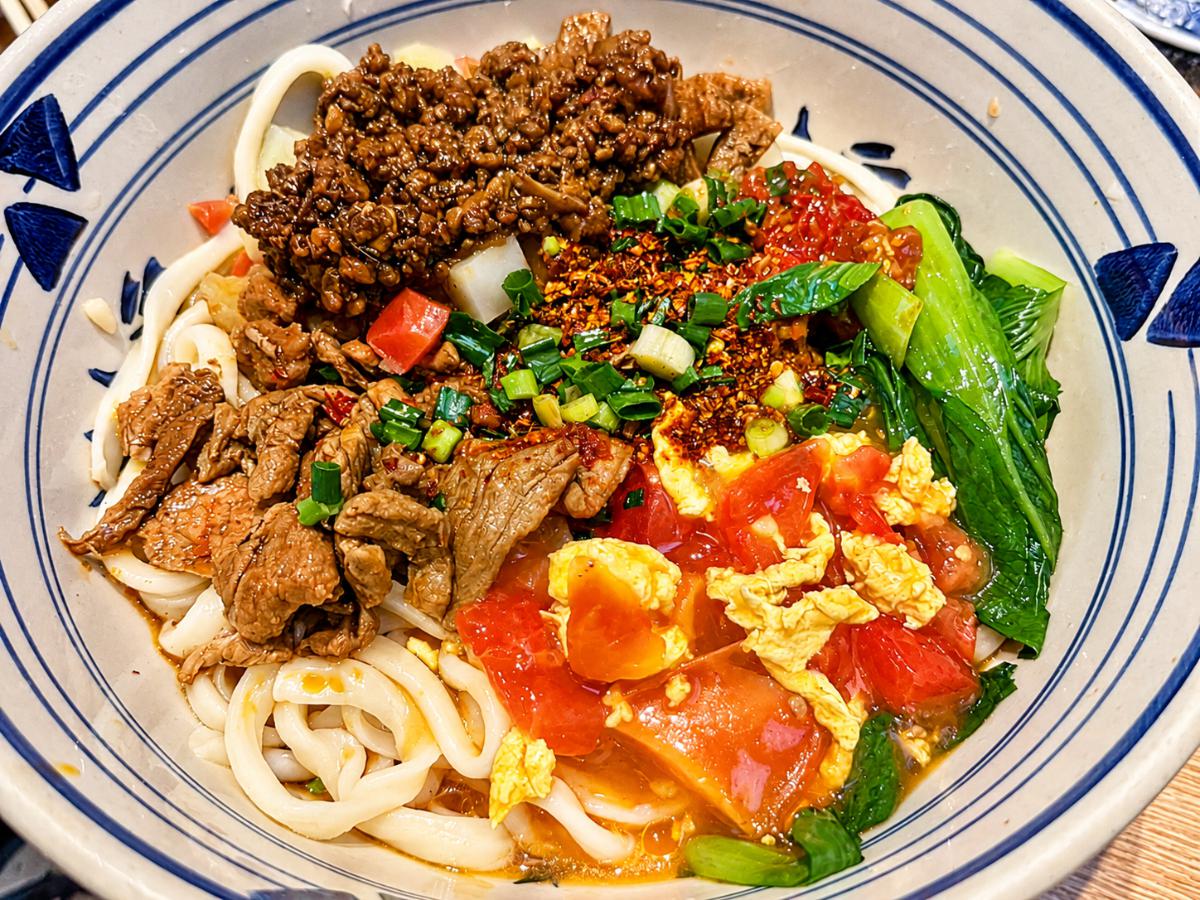 台東中式麵食推薦！陝西料理酸辣交織的口感讓人印象深刻（圖/Medick Marketing Ltd.提供）