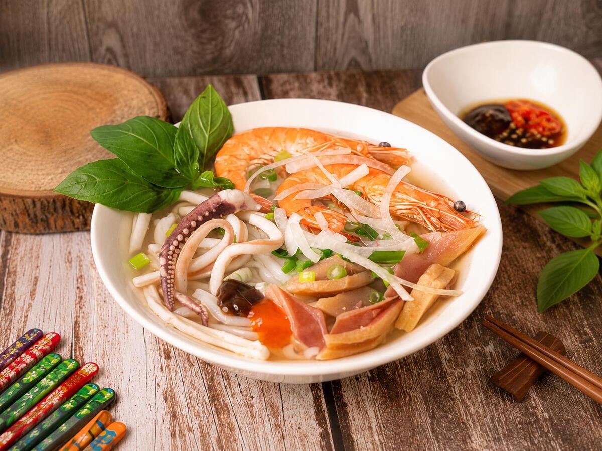 竹南越南料理 南越河粉、春捲與自醃排骨飯 科專一路午晚餐亮點