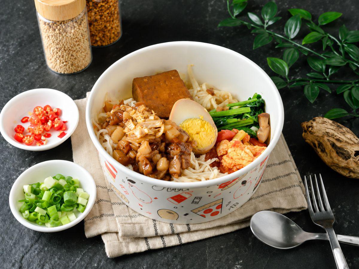 蘆洲重陽二街小吃選擇,主打台式家常飯類與各式便當(圖/Medick Marketing Ltd.提供)