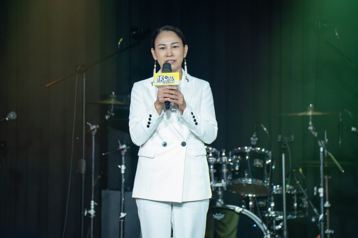 臺北市原民會主委巴干・巴萬出席第二屆原住民族音樂人才培訓競賽,勉勵參賽選手勇敢展現培訓成果。
