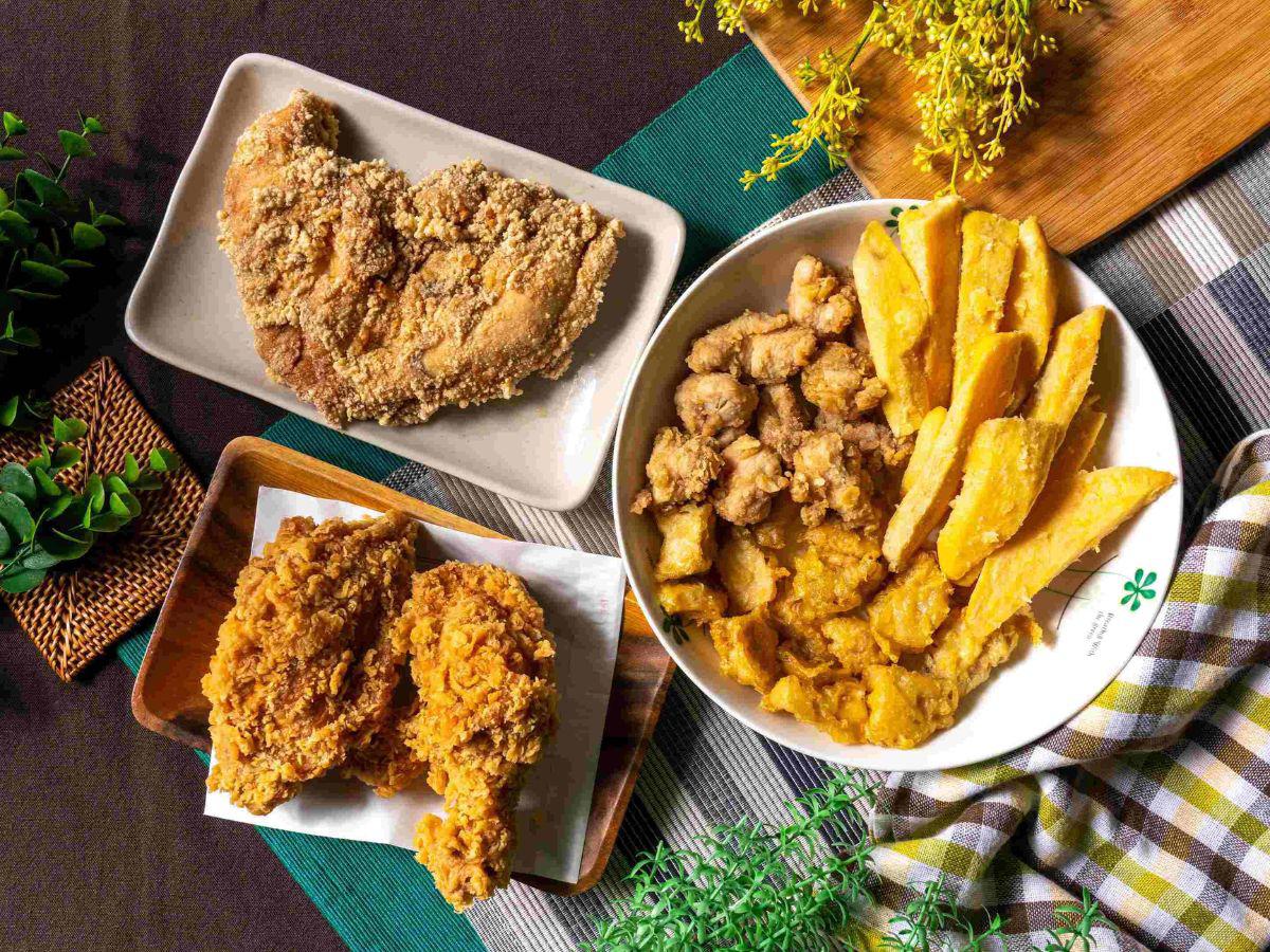 北港外帶炸物美食不只雞排,漢堡、吐司、蔬菜炸物與現調飲品在這裡都能一次點齊(圖/Medick Marketing Ltd.提供)