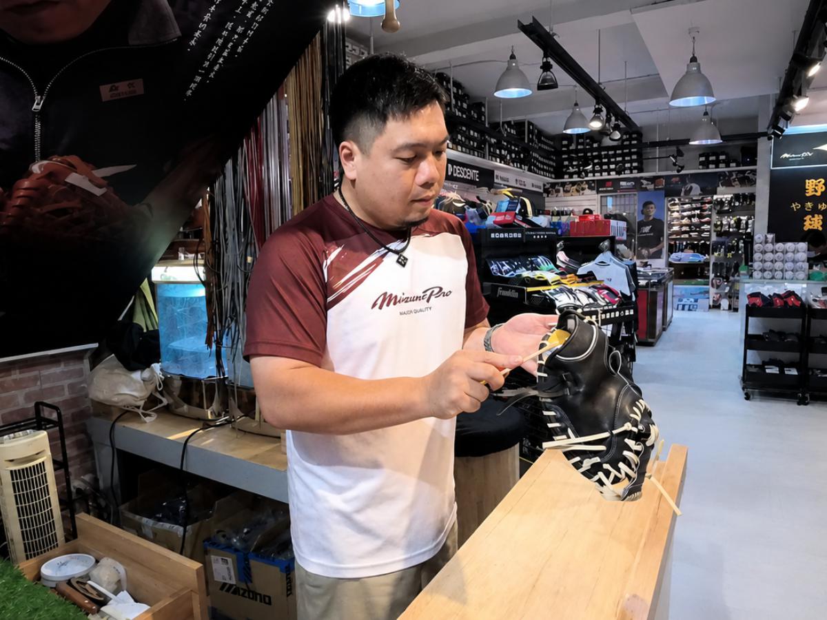 新竹老字號體育用品店二代接班 連續3年辦羽球賽 千人參與推動在地運動風氣