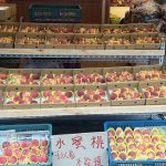 買齊桃園伴手禮不必東奔西走 大溪農特產店蒐羅豆干、水蜜桃、香菇 一次選購