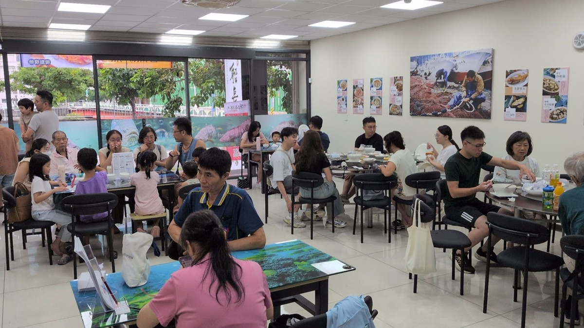 北屯海鮮料理新開幕 船長鮮魚祥順店落腳祥順路 主打現煮魚湯與鮮魚料理