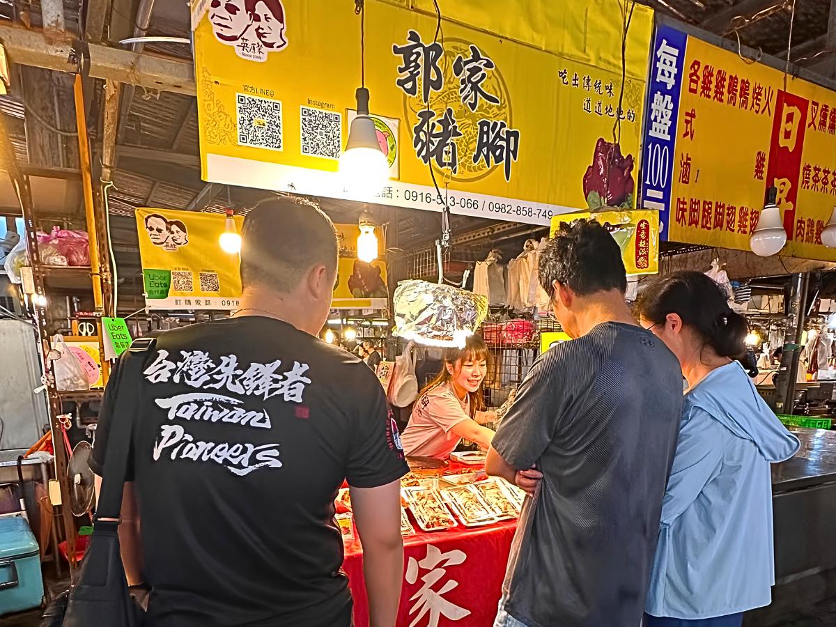 台南現滷豬腳 嚴選優質台灣豬 二代傳承守住鹹甜滷香
