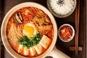 新埔鍋物好吃又有飽足感 主廚逾20年餐飲經驗 自調韓國辣醬與7：3肥瘦比例滷肉飯