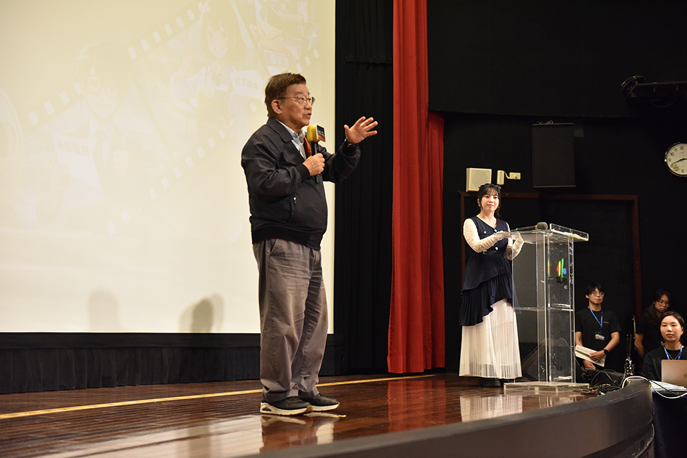勞動影像工作坊李祐寧監製老師上台致詞。圖/臺北市政府勞動局提供