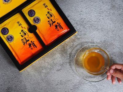 滴雞精近年來受到民眾喜愛，也是現在企業送禮的新選擇。(圖/玄羽皇家滴雞精提供)